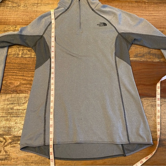 The North Face womens sz 1/4 Zip Mock Neck Pullover - Picture 7 of 14